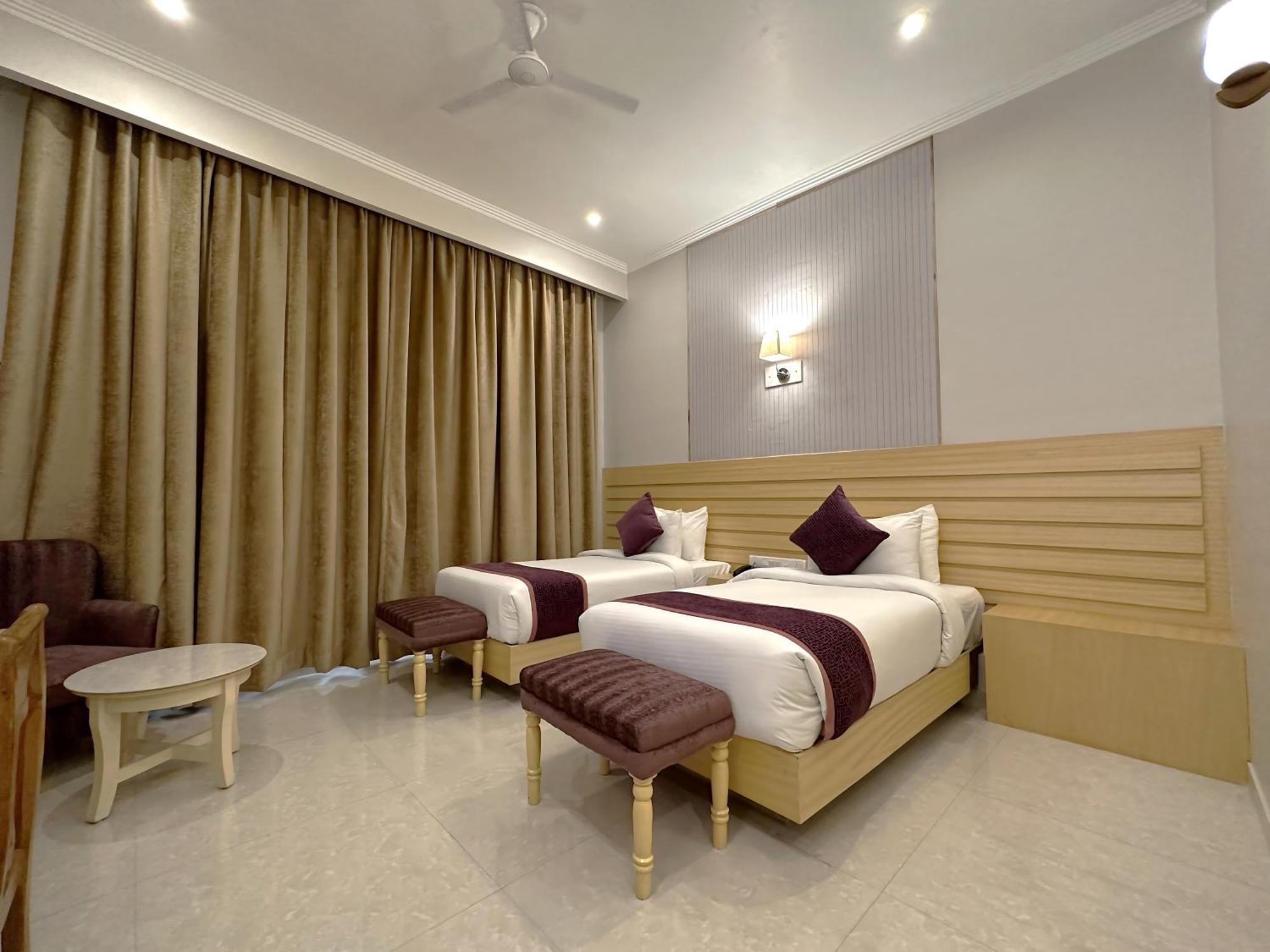 A S Hotels Khajuraho Ngoại thất bức ảnh